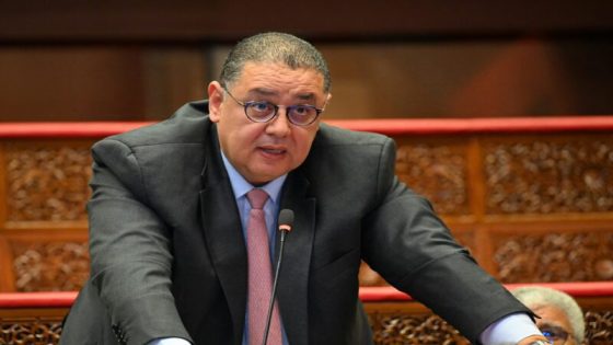 عبد الرحمان الوفا يثير قضية تصوير التلاميذ داخل الفصول الدراسية