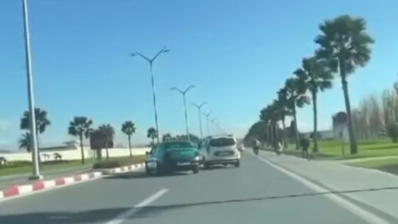 “حادث مطار ابن بطوطة: صراع بين سائقي سيارات الأجرة يهدد سلامة الطريق”