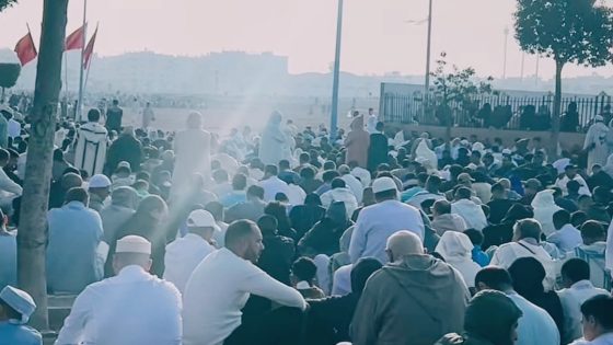 مصلون في عين السبع يشتكون من ضعف التنظيم في صلاة العيد: مشاكل الصوت، الاكتظاظ واختلاط النساء