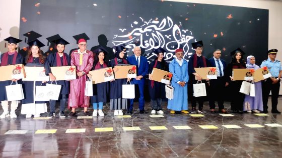 الكاتب العام لعمالة الإقليم يترأس حفل تكريم التلامذة المتفوقين دراسيا في حفل “التميّز” بحضور منتخبين ونشطاء المجتمع المدني….+صور من الحدث.