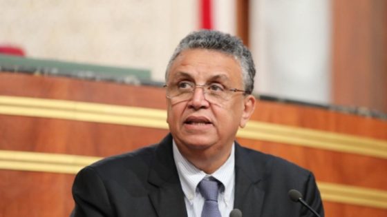 العدل تُشدد على الانضباط: مراقبة إلكترونية وتقارير يومية لرصد الغيابات