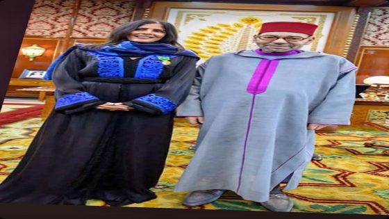 جلالة الملك يستقبل البطلة نوال صفنضلة احتفاءً بإنجازها التاريخي