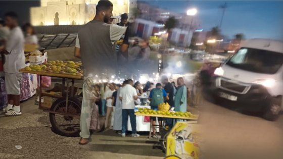 المنتزه البحري ولا “سوق أسبوعي”.. العربات احتلت الواجهة!