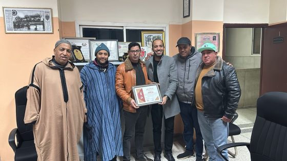 المجتمع المدني تكريم النائب الأول لرئيس المنطقة الأمنية باب غمات