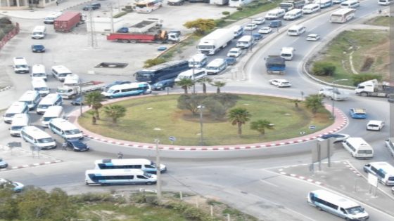“طنجة تعاني من فوضى السير: السائقون والمراهقون يهددون سلامة المدينة وغياب الردع الأمني يعمق الأزمة”