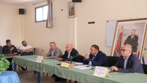 المدير الإقليمي يترأس اجتماعا مع رؤساء المؤسسات التعليمية الابتدائية بأولاد برحيل..