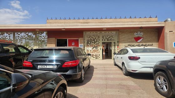 استياء بالنادي الملكي للتنس بمراكش بعد سحب سيارات مدعوين خلال حفل رياضي