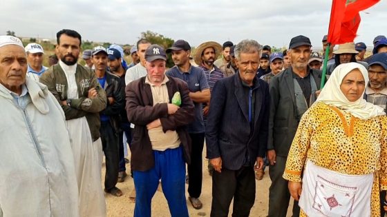 ساكنة دوار أولاد الحاج الطاهر تحتج على استدعاءات باشوية الوليدية بشأن أراضي سلالية وتستنكر التهميش والإقصاء