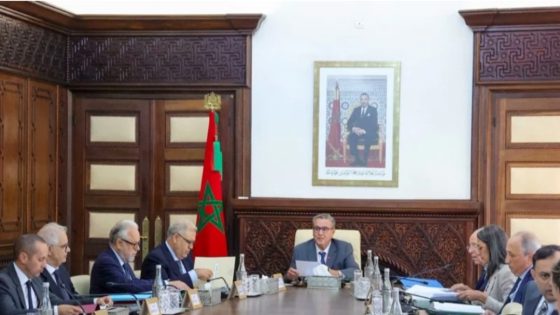 “الحكومة تصادق على مرسوم لتقديم إعانة خاصة للأطفال اليتامى والمهملين في إطار الدعم الاجتماعي المباشر